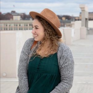 Meet your Posher, Sarah